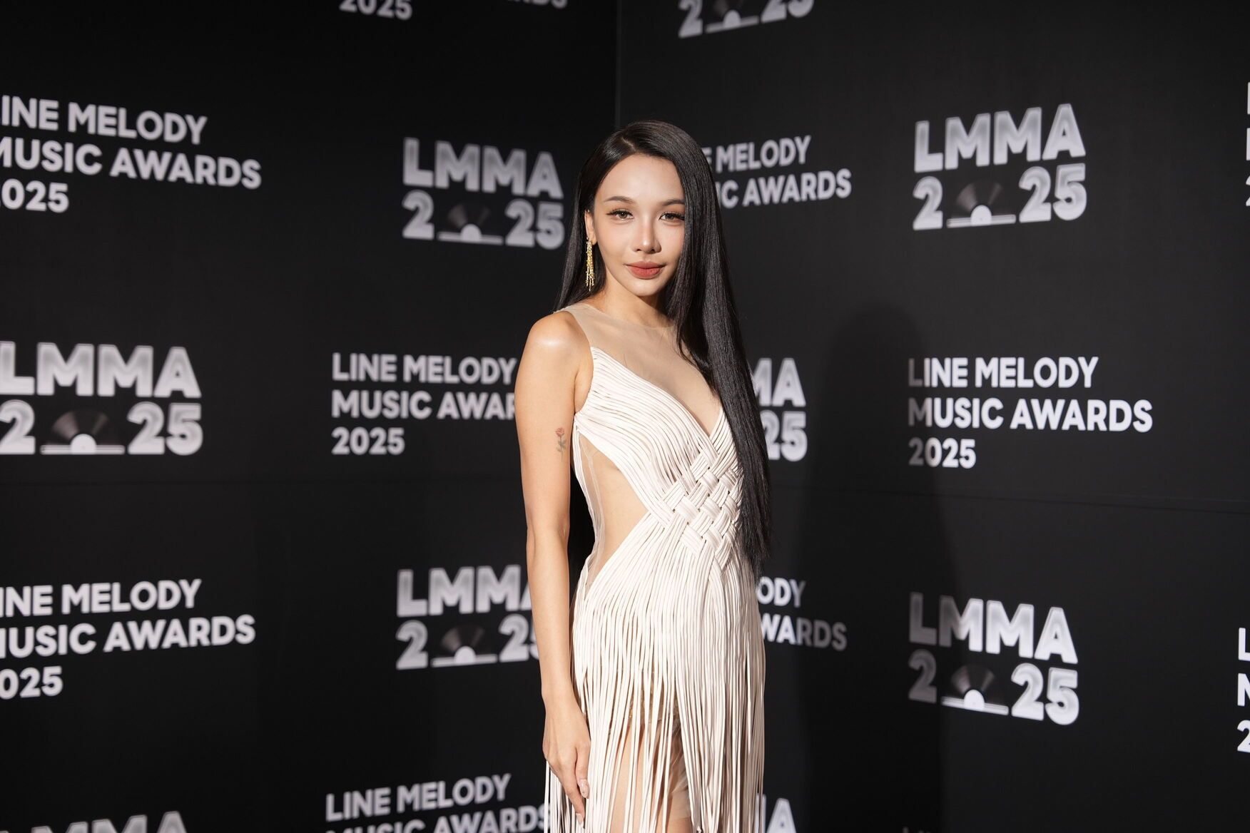 03_ พีพี-บิวกิ้น แท็กทีมศิลปิน T-POP กวาดรางวัลใหญ่ LINE MELODY MUSIC AWARDS 2025.jpg